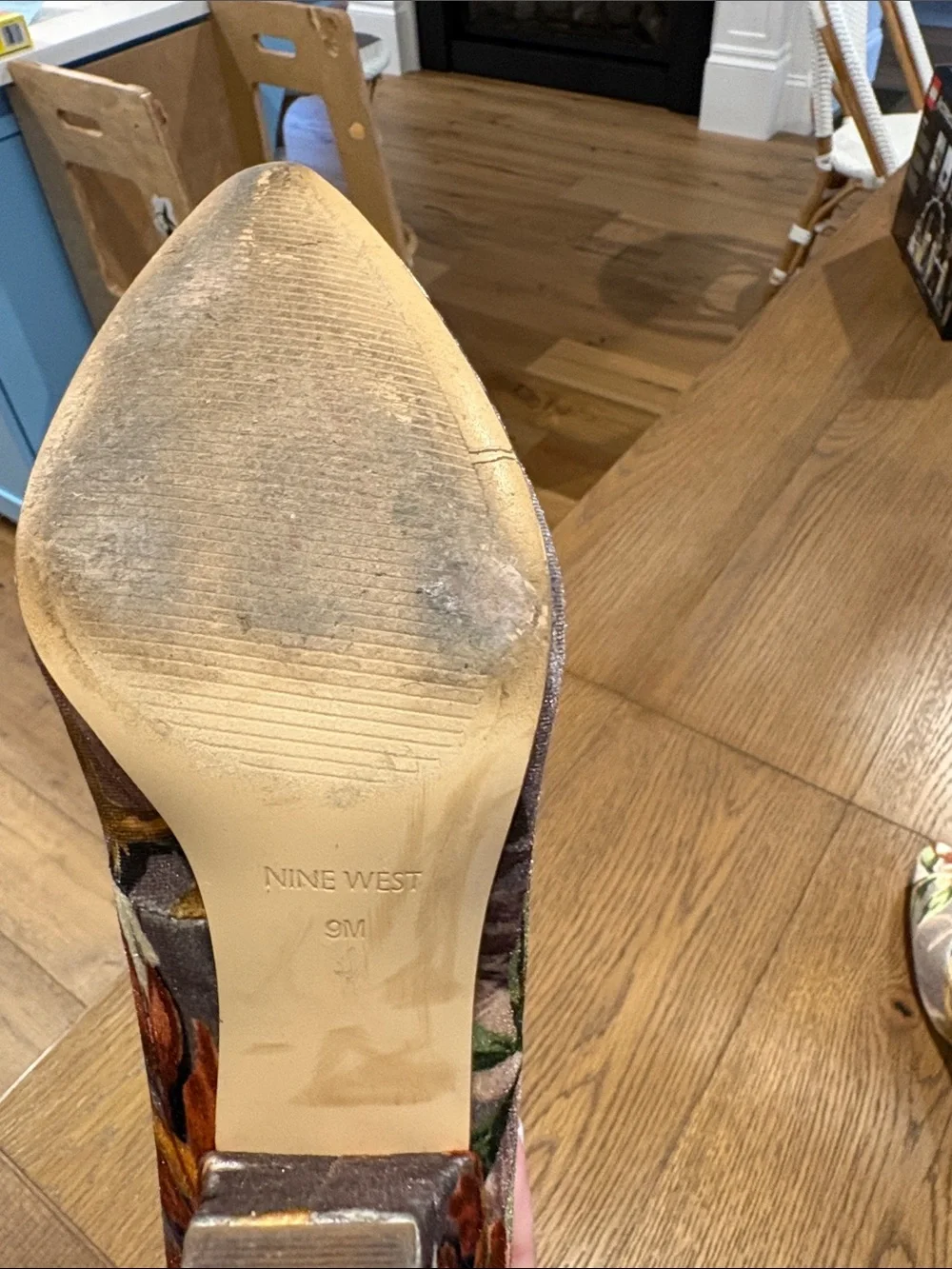 Nine West Floral Vvet Block Heel Pumps in Tan, Green & Brown Size 9